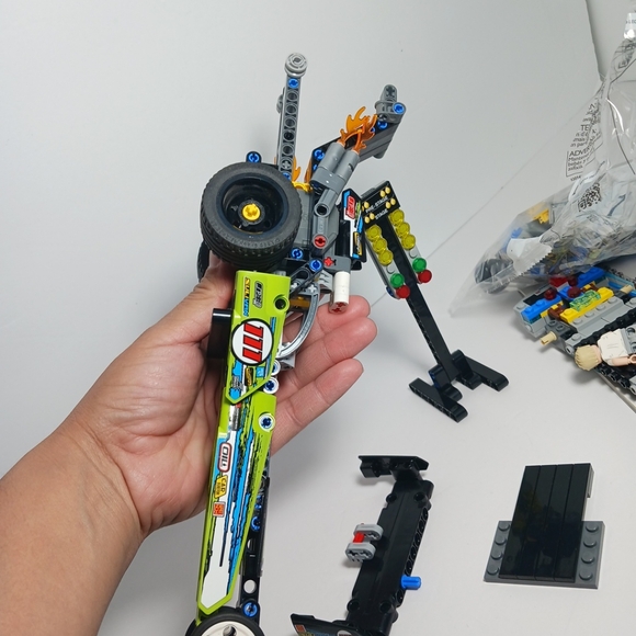 Lego Technic Dragster 42103 & Speed Champions 76917 Cars Incomplete - Picture 2 of 4